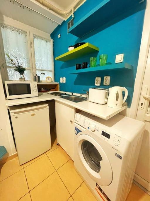 Budget Flat In The Center Budapest Esterno foto